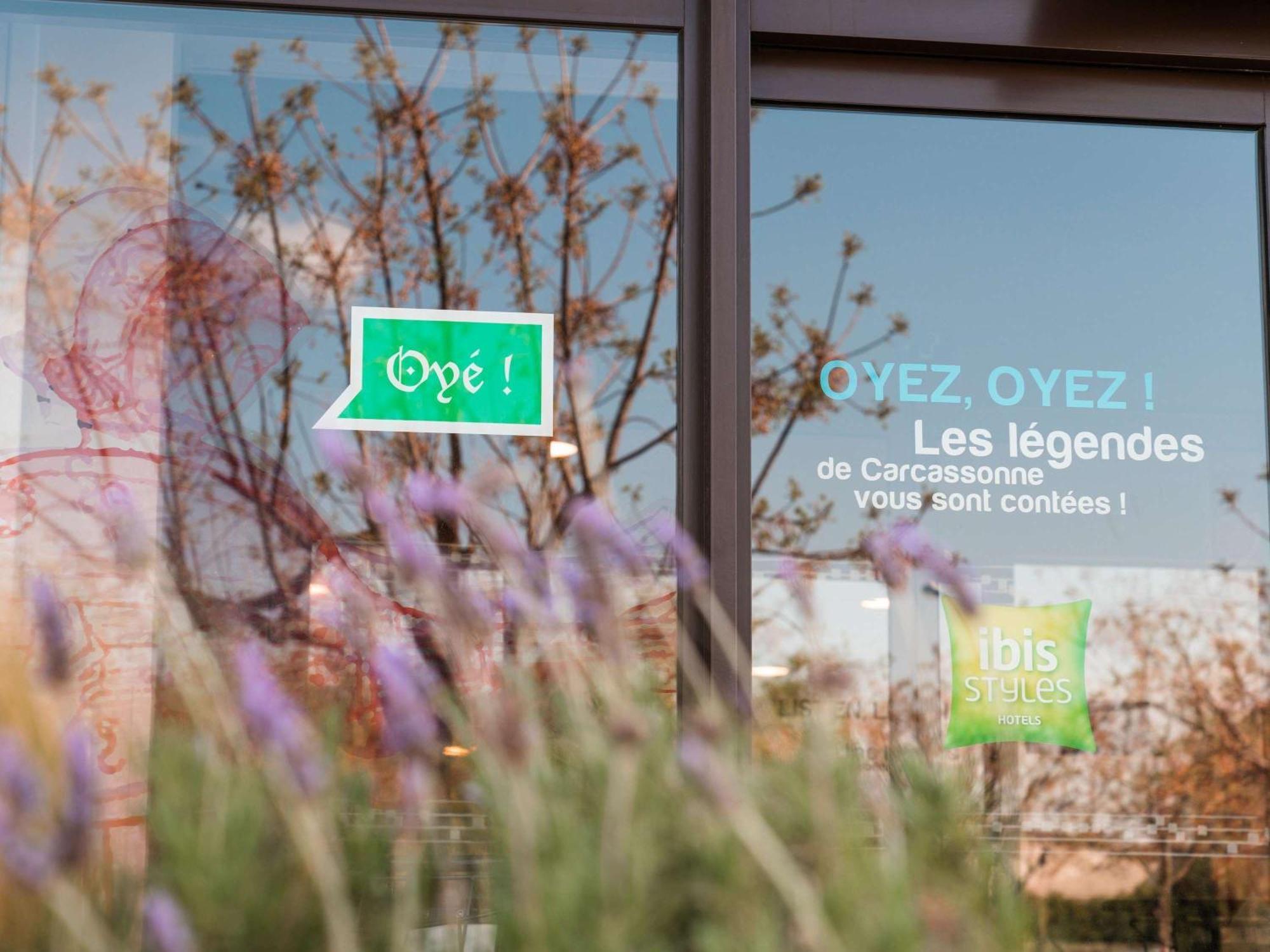 Отель Ibis Styles Carcassonne La Cite Экстерьер фото